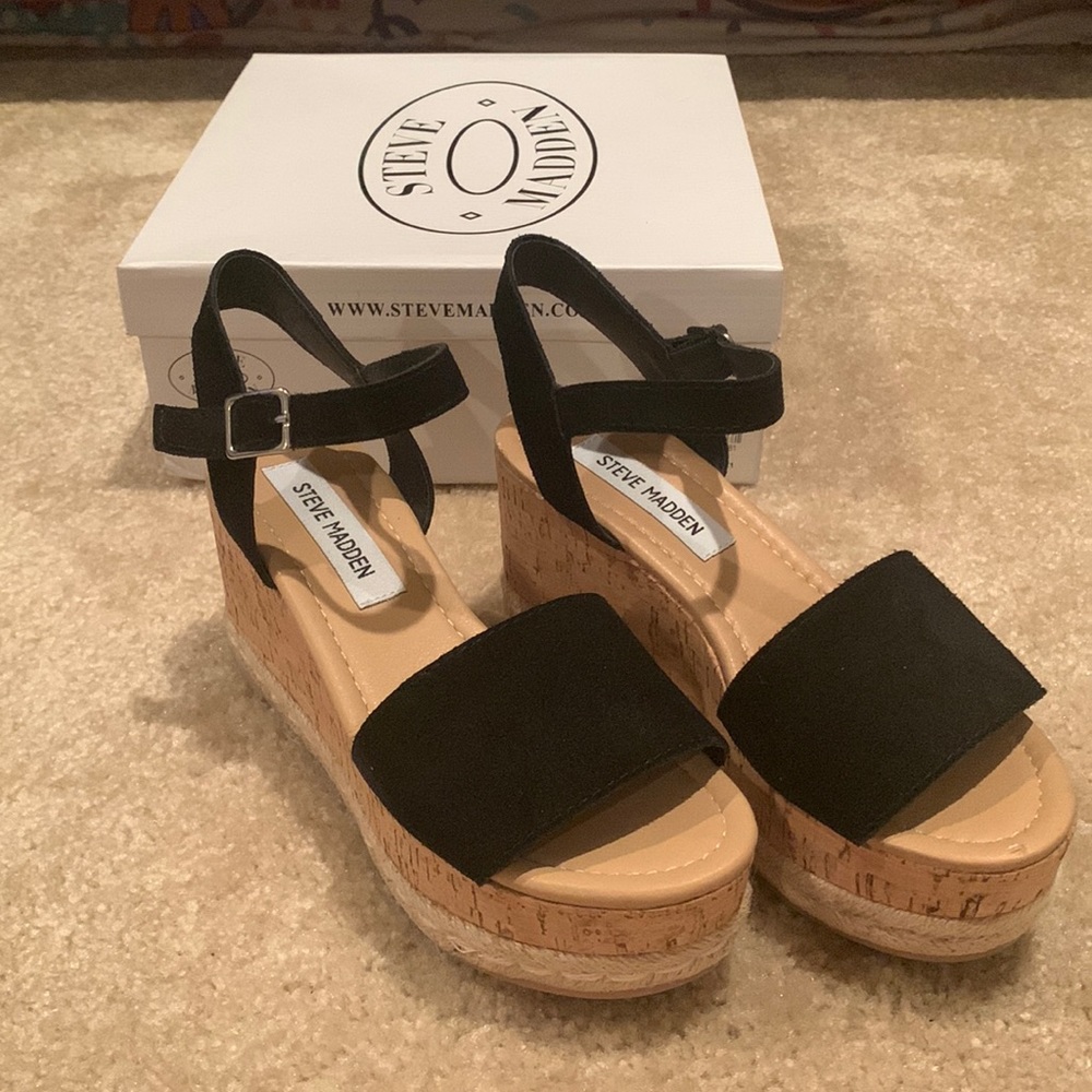 Prima Suede wedges